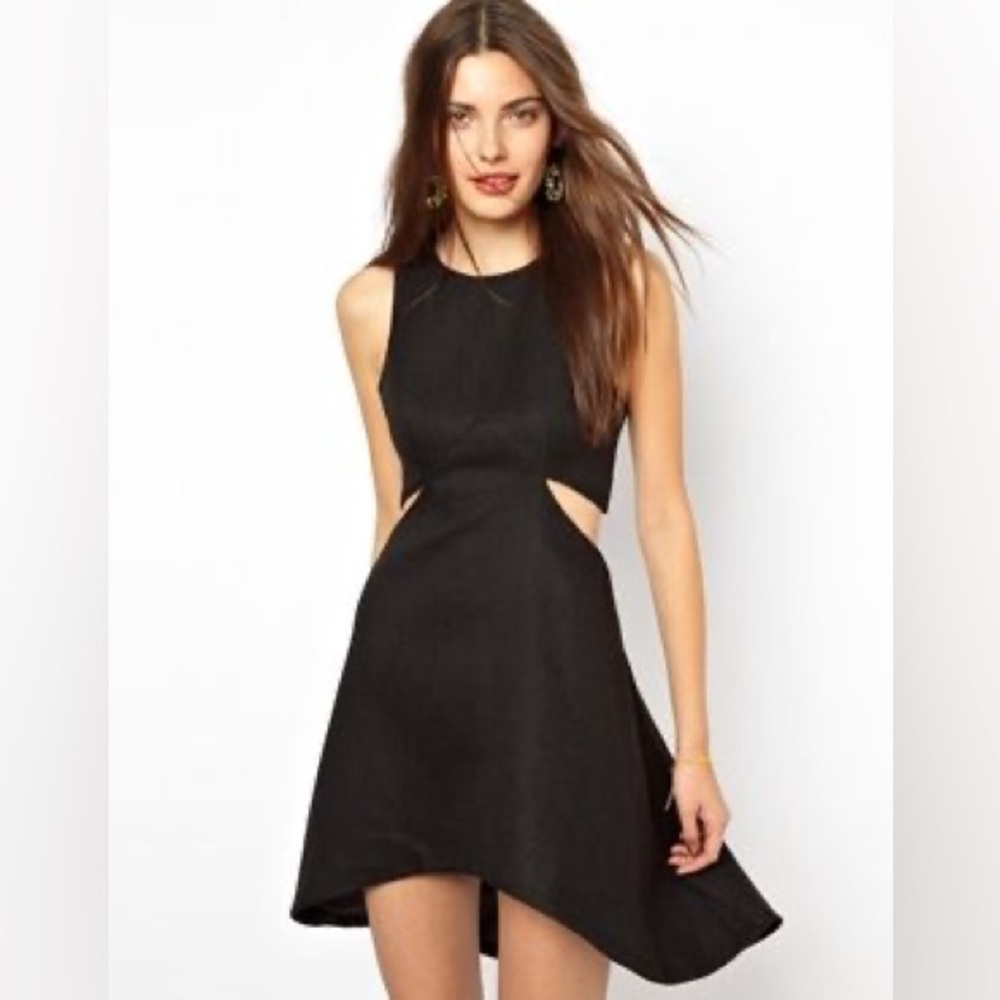 Finders Keepers “Call Me” Cut Out Hi-Low Sleeveless Dress in Black - Small - NWT